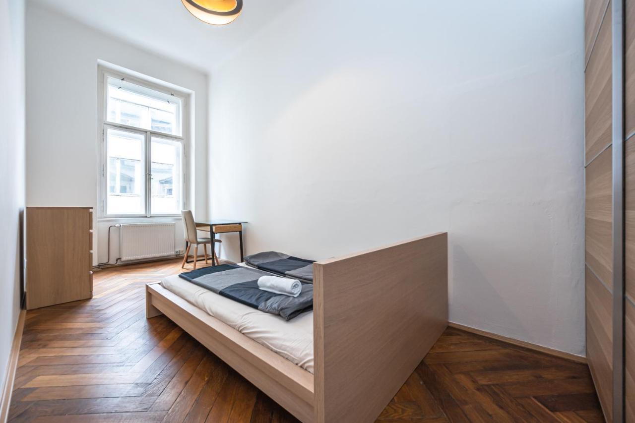 New Town Central Apartment 프라하 외부 사진